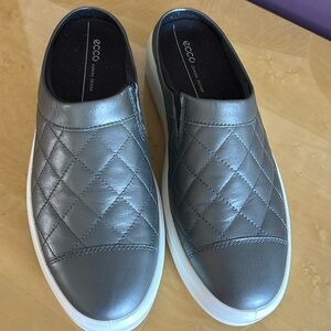Ecco Quilted Slip On Shoes 9